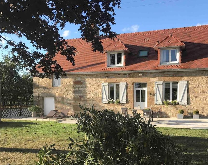 Gite Ferme Cidricole Et Laitiere Villa Magny-le-Desert Esterno foto